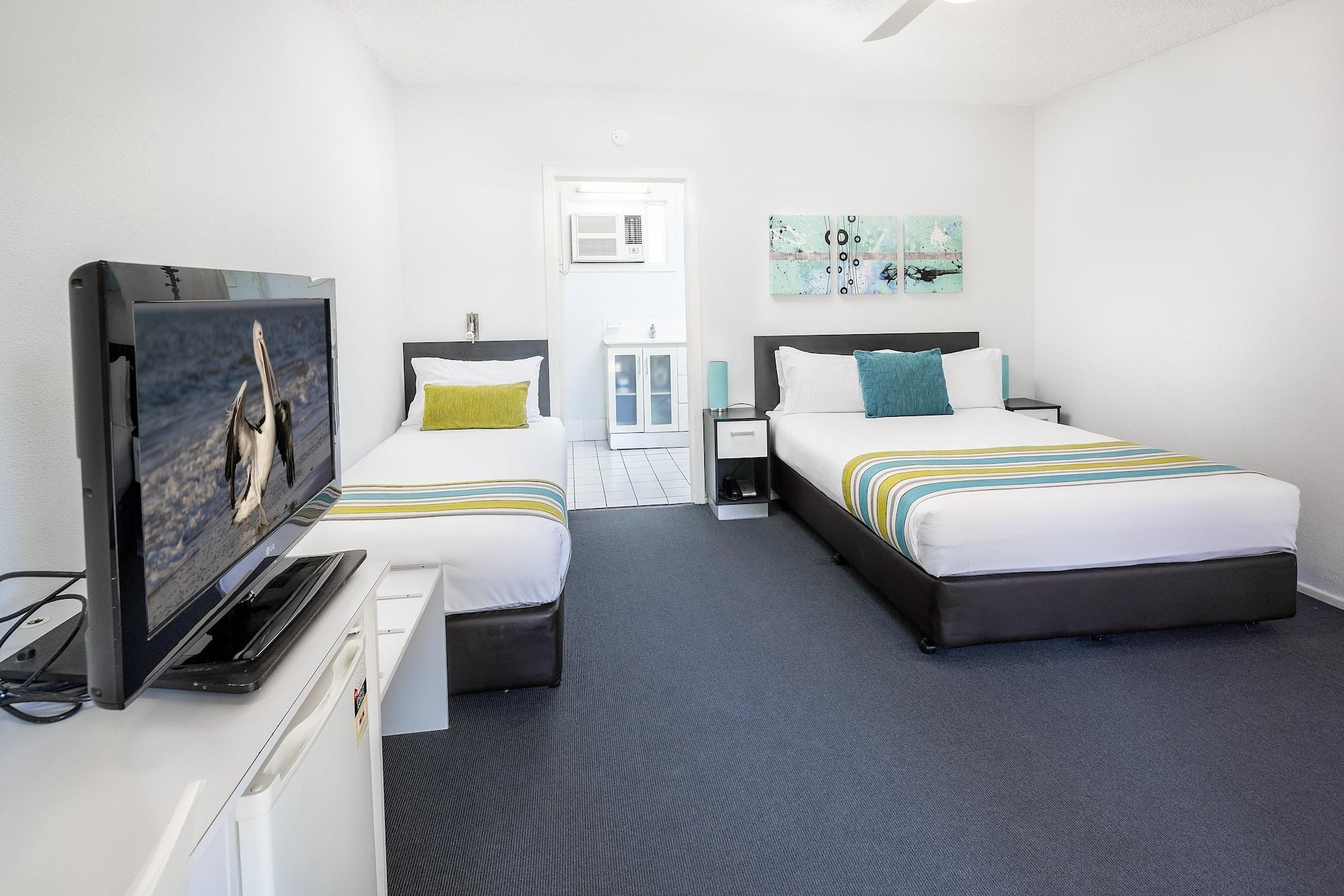 Motel The 3*